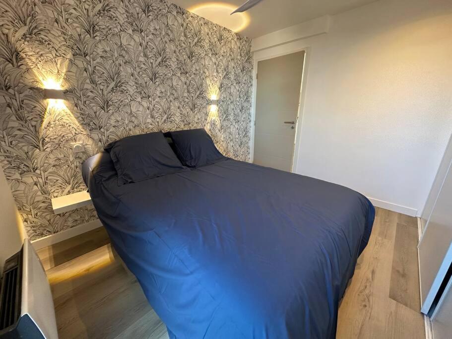 Apartment T3 Grand Standing 65m2, 1 Garage Prive, 200m Des Plages